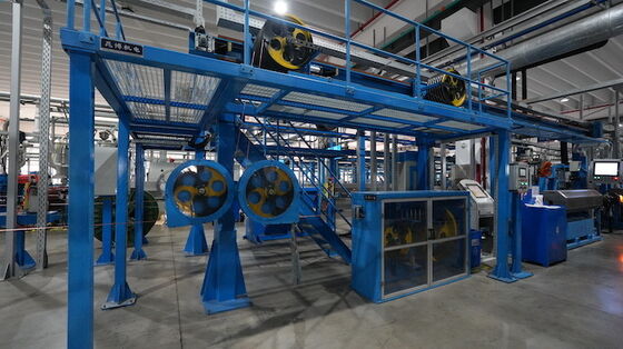 Besorgen 280kg/h 5-15mm Einlass Silikonkautschuk-Isolierkabel-Extrusionsmaschine und Draht-Extrusionslinie online manufacture
