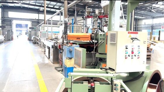 Acquistare Linea di produzione di estrusione ad alta velocità di fili per autoveicoli 1500 m/min per materiali in PVC e TPE con diametro φ1.2 mm-φ5 mm online manufacture