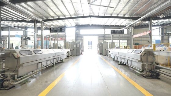 Comprar Máquina de extrusión de alambre de alta velocidad de 1500 m/min para alambre de automóviles de φ1,2 mm-φ5 mm con materiales de PVC y TPE online manufacture