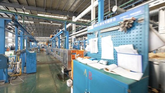 membeli Extruder Tandem Kawat Fotovoltaik 200m/mnt dengan Bahan LSOH/XLPE dan Kapasitas Ekstrusi 240kg/jam online manufacture