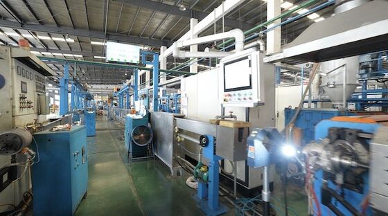 buy 200m/min One-Step Extrusion Production Line for Photovoltaic Wire with LSOH/XLPE Tandem Extruder online manufacture