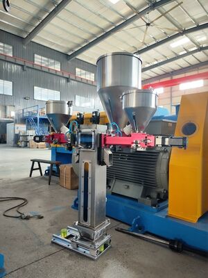 buy 60 kg/h Color Masterbatch Pelletizing Machine with Precise Control and Environmental Protection Design online manufacture