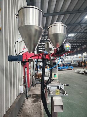 Besorgen Doppel-Einschnecken-Farbmasterbatchmaschine mit 60 kg/h Leistung und präziser Steuerung zum Färben von Polymeren online manufacture